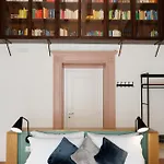 The Other Duomo House By House In 4* ナポリ
