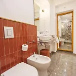 ベッド・アンド・ブレックファスト The Other Duomo House By House In 4*