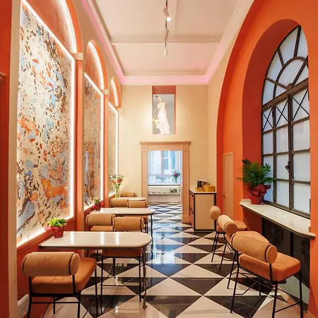 The Other Duomo House By House In 4* Neapel